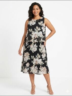 Floral Pleated Midi Dress - Black with Cream Floral‎